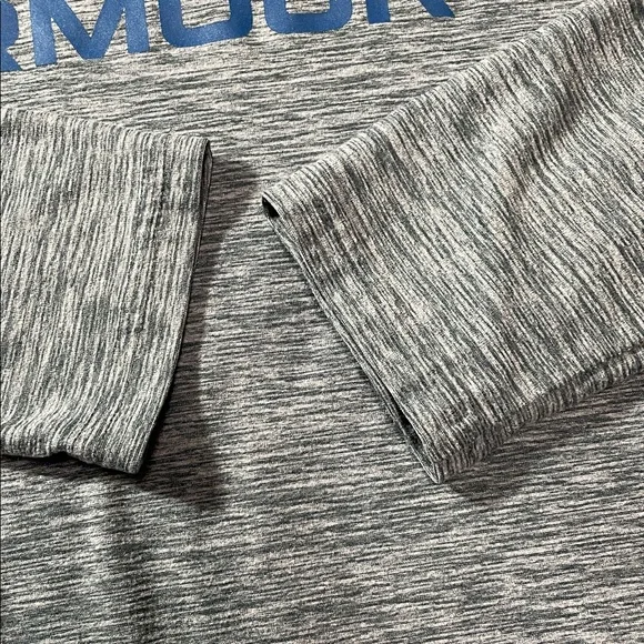 Under Armour Kids Blue/Gray Long Sleeve Dri Fit Hooded Tee Size YM (10/12) EUC - Picture 3 of 4